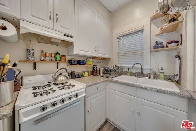 $2,985,000 | 220 Orange Grove Avenue, South Pasadena, CA 91030