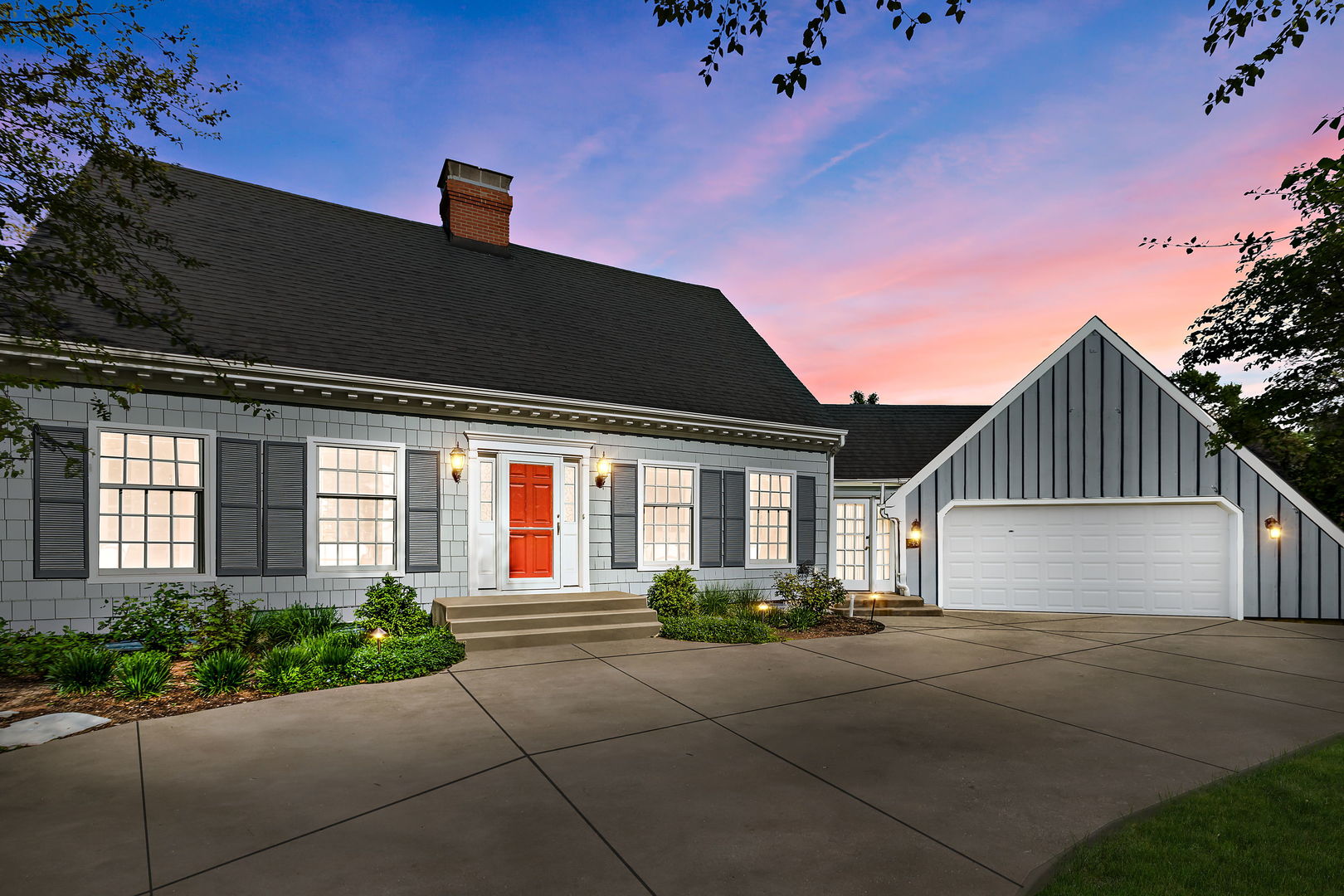 N543 Herrick Drive Wheaton, IL 60187 - Photo 29 of 29 a front view of a house with a garage