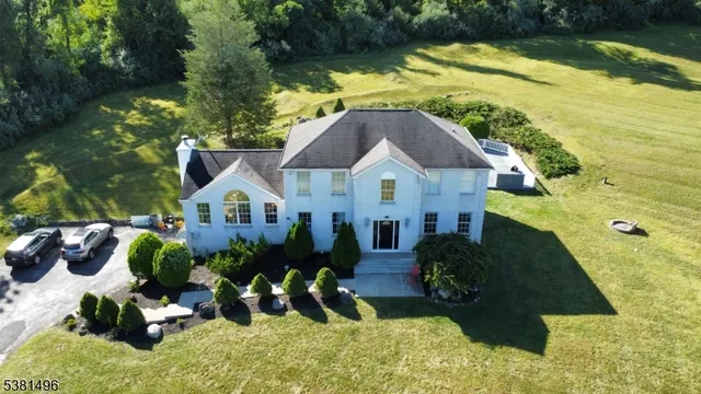 $735,000 | 6 Rose Lane, Hackettstown, NJ 07840