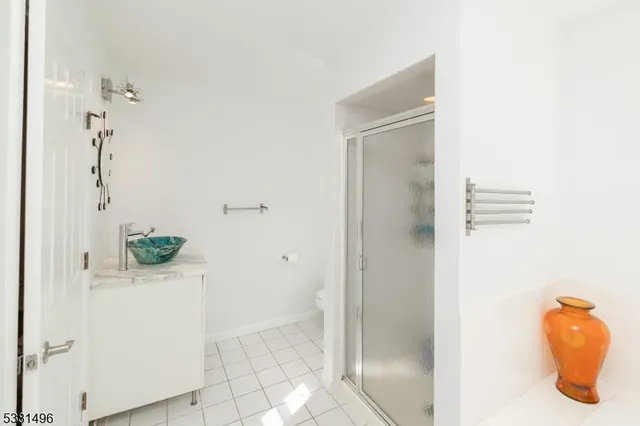 $735,000 | 6 Rose Lane, Hackettstown, NJ 07840