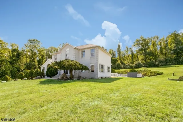 $735,000 | 6 Rose Lane, Hackettstown, NJ 07840