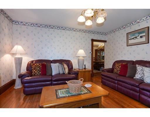 54 Mason Street Hudson, MA 01749 - Photo 4 of 27 Gallery Image 4