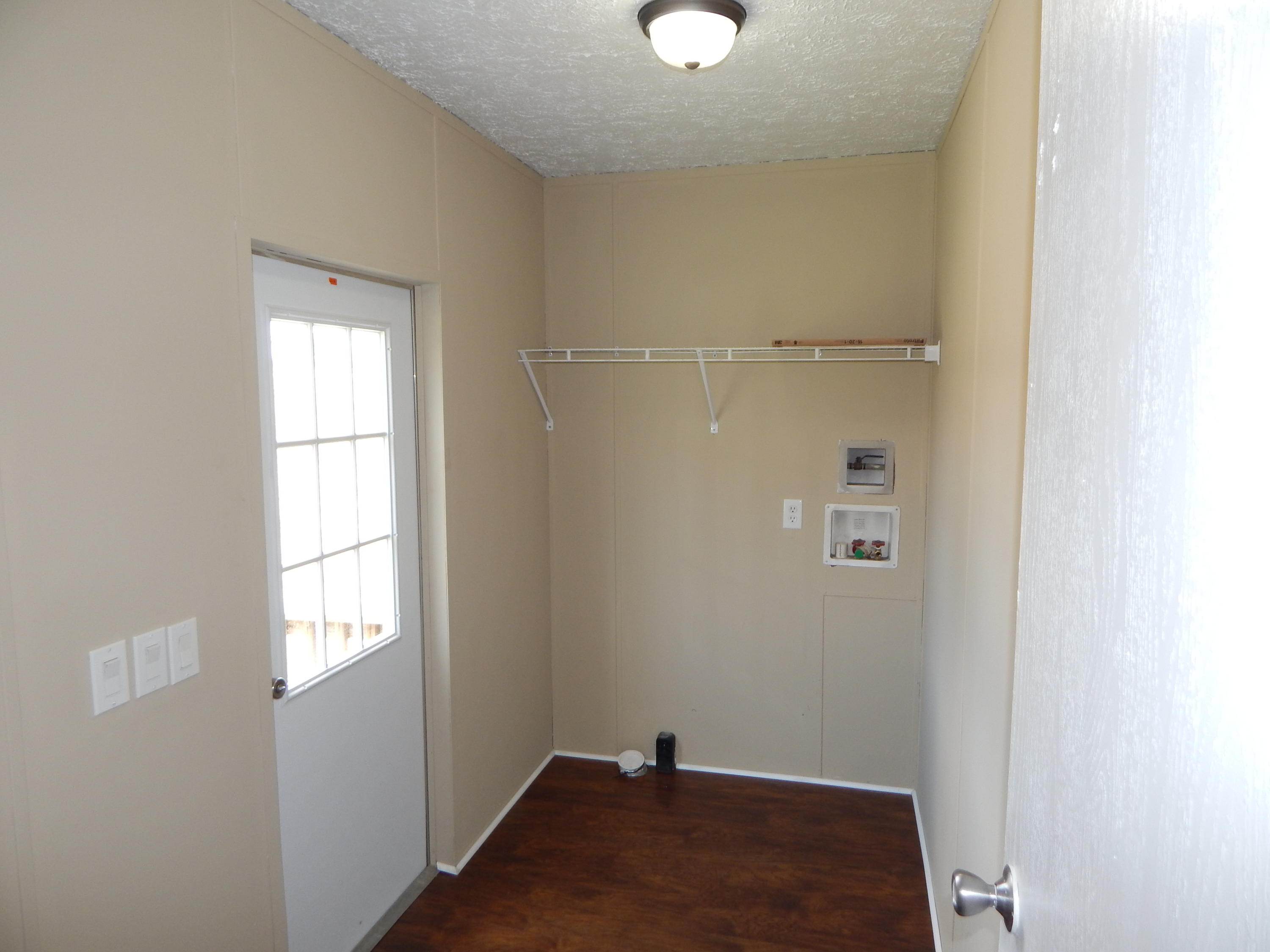 304 Eastland Road Sparta, TN 38583 - Photo 9 of 17 DSCN3625