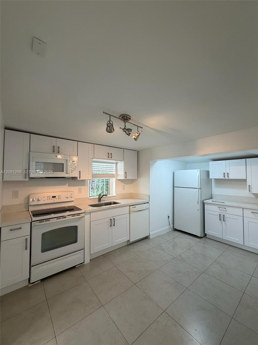 1650 Northwest 112th Terrace, Unit A Miami, FL 33167 - Photo 27 of 47 Gallery Image 27
