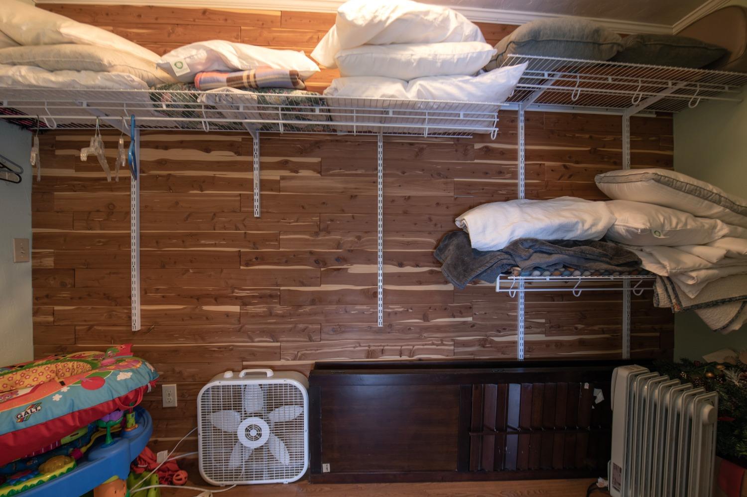 2695 Paso Pass Road Mariposa, CA 95338 - Photo 31 of 56 a bathroom with a sink and a shower