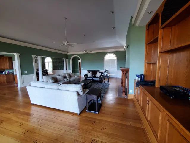 $1,100,000 | 10300 McCracken Road, Tallahassee, FL 32309