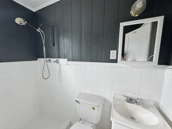 $1,500 | 200 Park Avenue, Unit 9, Lake Park, FL 33403