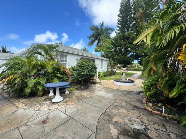 $1,500 | 200 Park Avenue, Unit 9, Lake Park, FL 33403