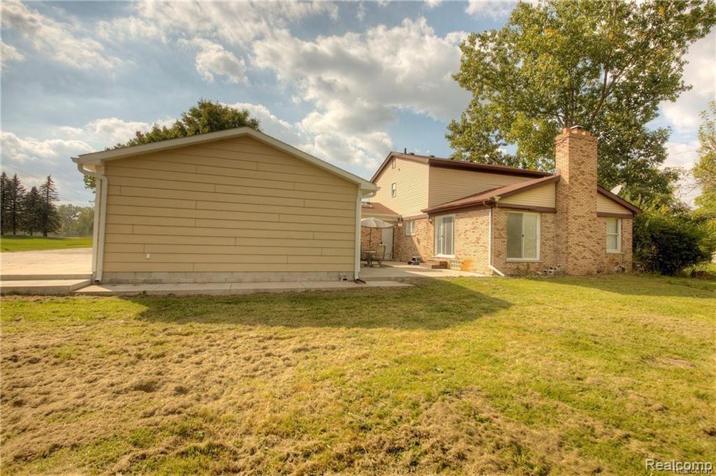 6100 Ridge Road Canton, MI 48187 - Photo 3 of 8