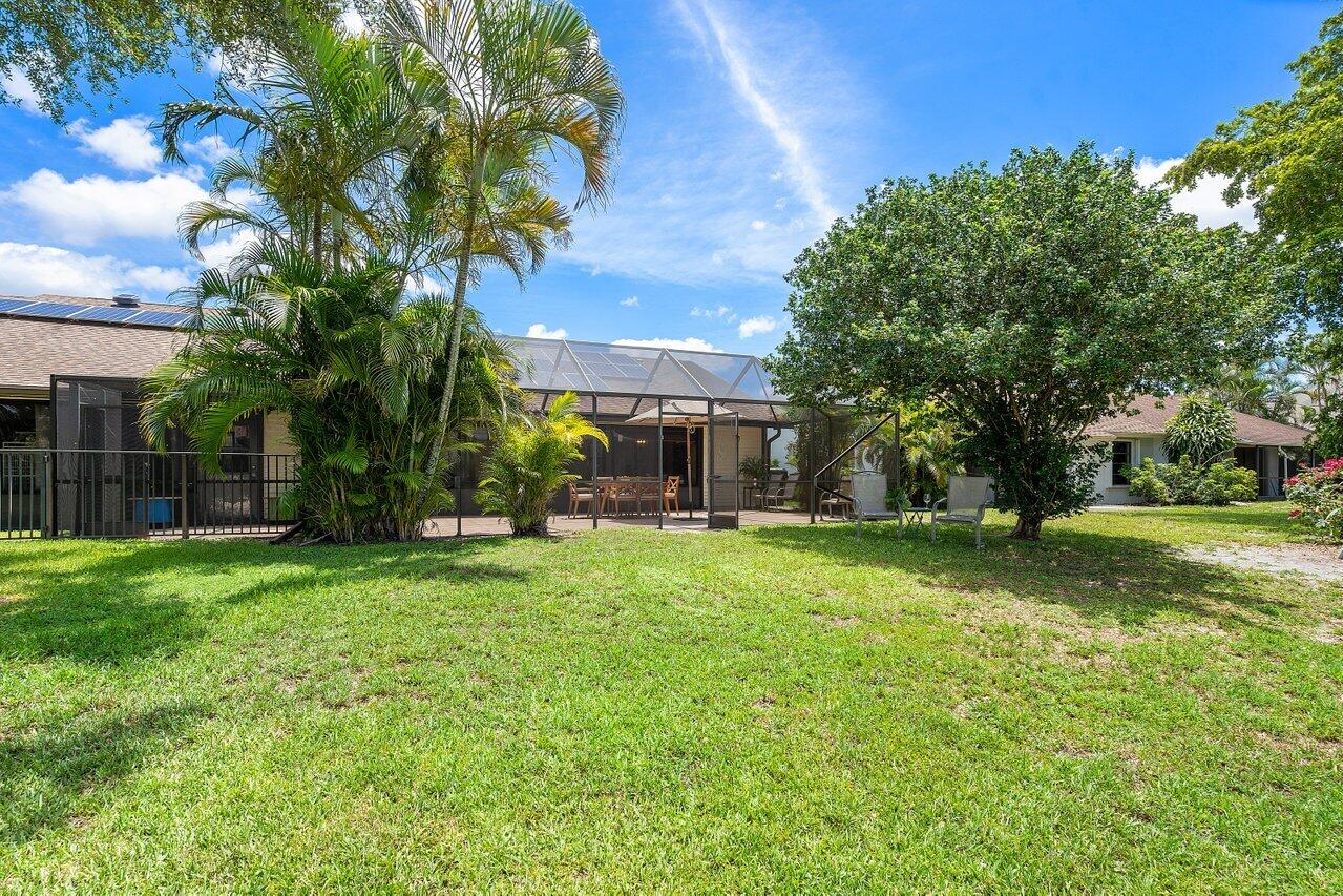1367 Riverside Circle Wellington, FL 33414 - Photo 3 of 16 Back view