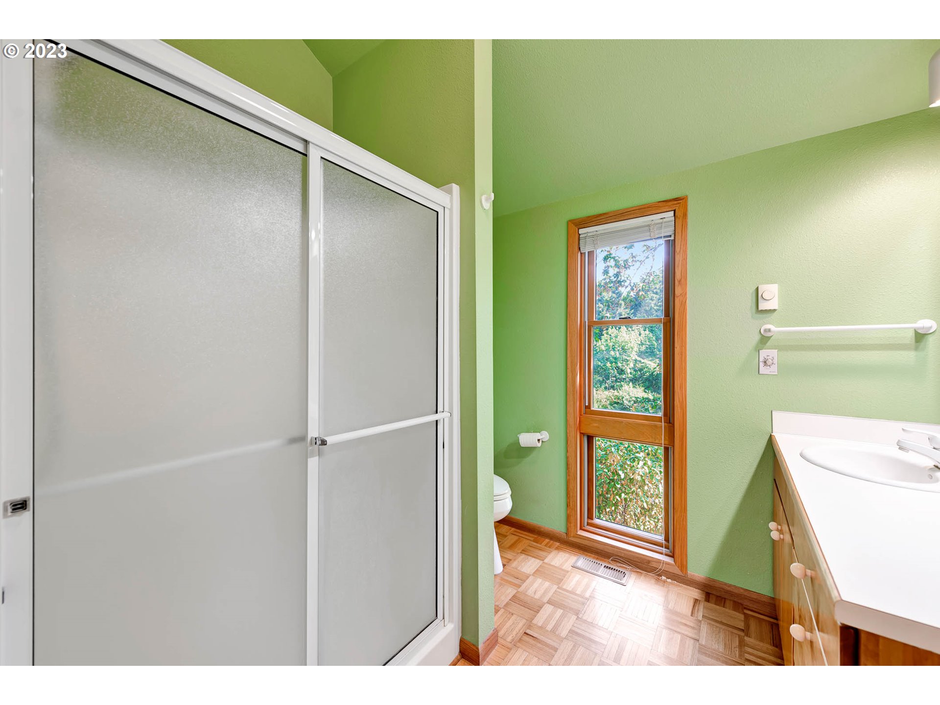 77383 Mosby Creek Road Cottage Grove, OR 97424 - Photo 24 of 48 Bathroom