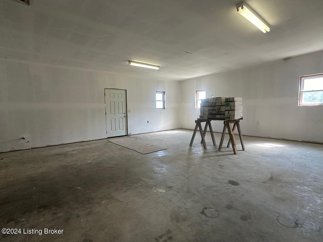 783 Lawrence Hayes Road Caneyville, KY 42721 - Photo 143 of 149 783 LH garage7
