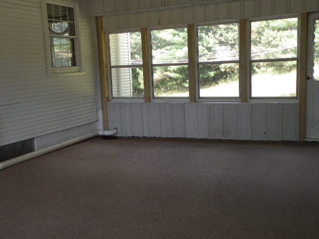 4525 Waugh Road Owosso, MI 48867 - Photo 12 of 20 31132567-11.JPG