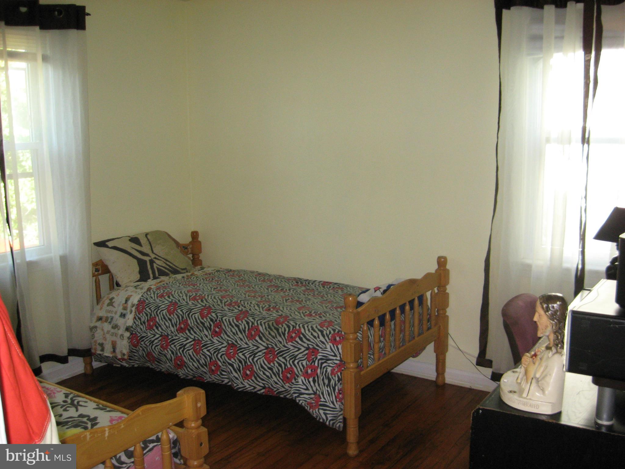 11712 Kingtree Street Silver Spring, MD 20902 - Photo 11 of 28 Bedroom