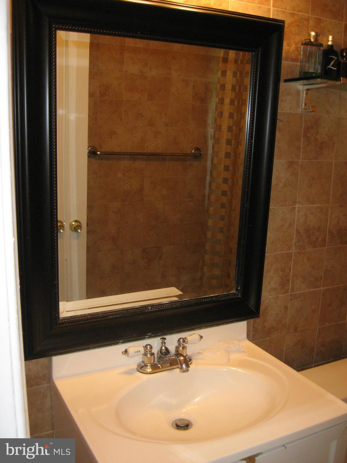 11712 Kingtree Street Silver Spring, MD 20902 - Photo 13 of 28 Bath