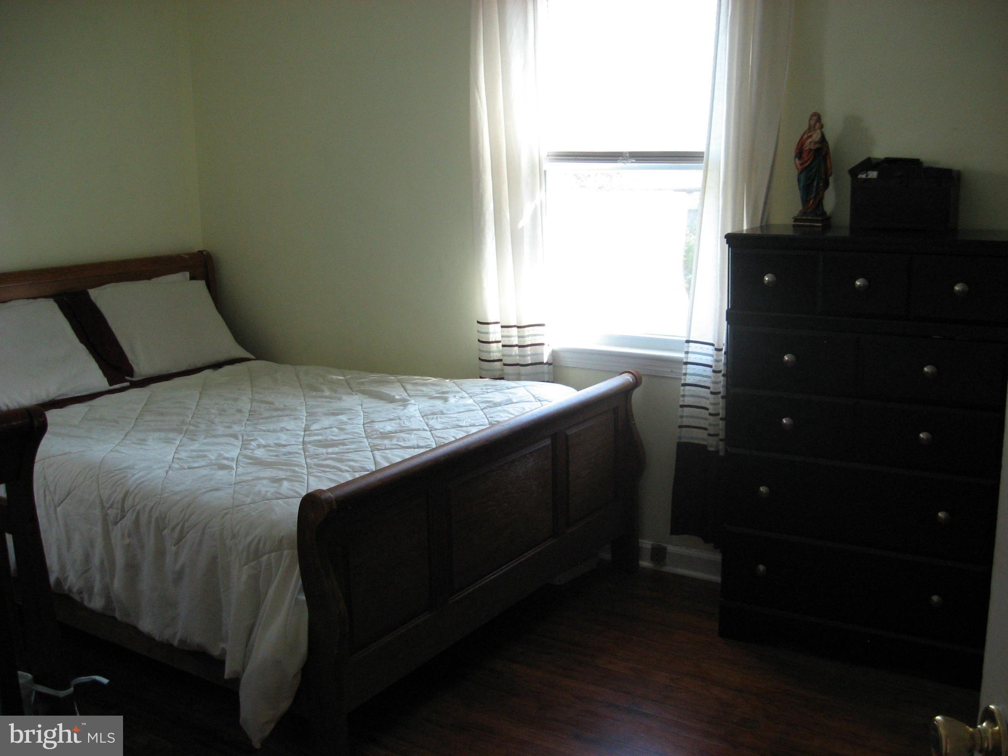 11712 Kingtree Street Silver Spring, MD 20902 - Photo 16 of 28 Bedroom