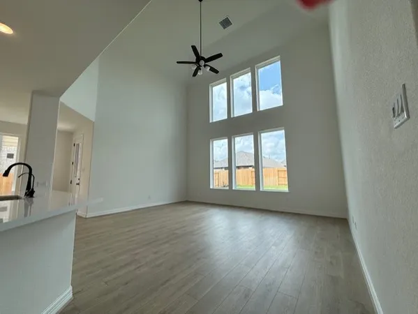 $419,990 | 5022 Field Sparrow Lane, Rosenberg, TX 77471