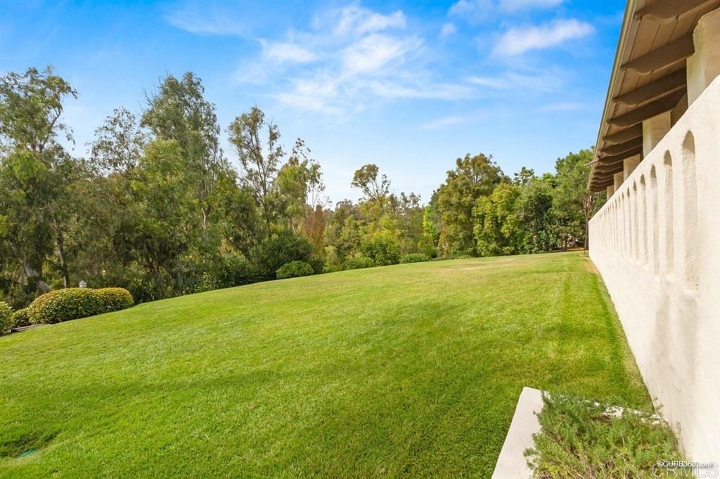 16576 Via Lago Azul Rancho Santa Fe, CA 92067 - Photo 14 of 23 Gallery Image 14