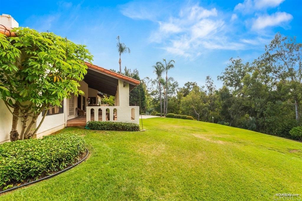 16576 Via Lago Azul Rancho Santa Fe, CA 92067 - Photo 15 of 23 Gallery Image 15