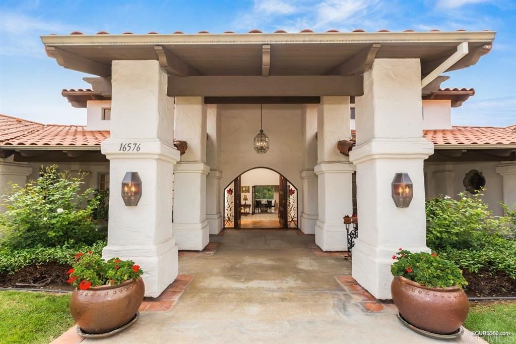 16576 Via Lago Azul Rancho Santa Fe, CA 92067 - Photo 3 of 23 Gallery Image 3