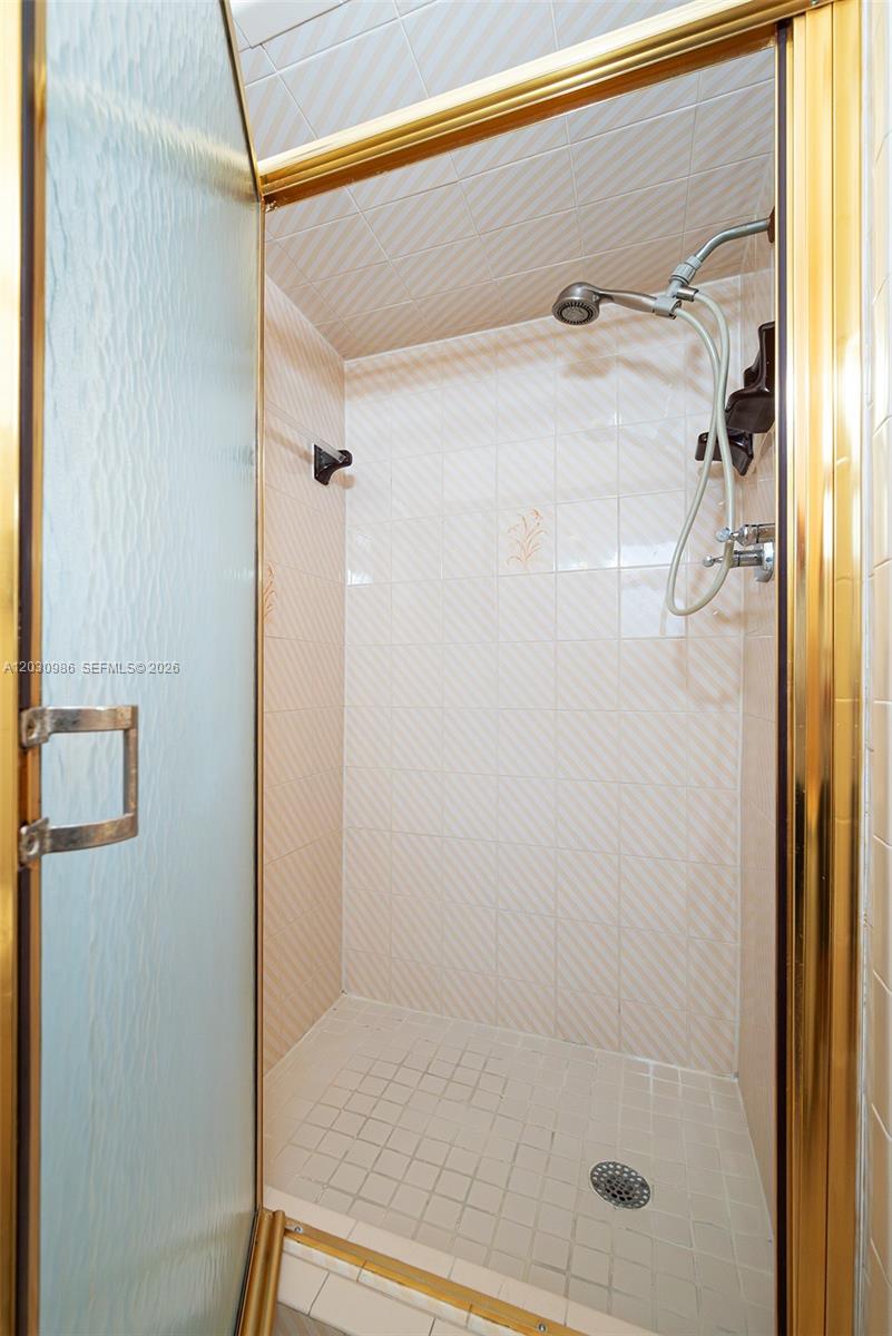 3210 Southwest 94th Court Miami, FL 33165 - Photo 27 of 47