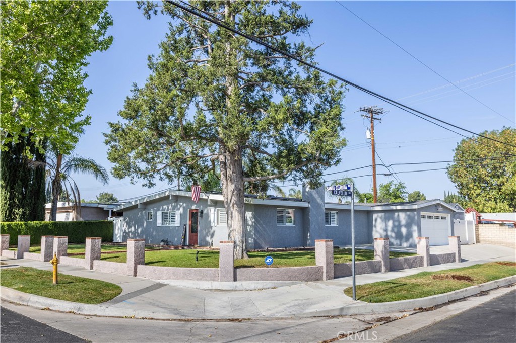 27573 Santa Clarita Road Saugus, CA 91350 - Photo 1 of 16