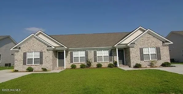 $1,450 | 2541 Saddleback Drive, Unit A, Winterville, NC 28590