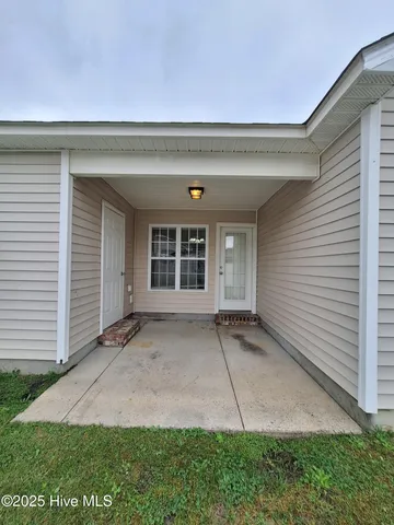 $1,450 | 2541 Saddleback Drive, Unit A, Winterville, NC 28590