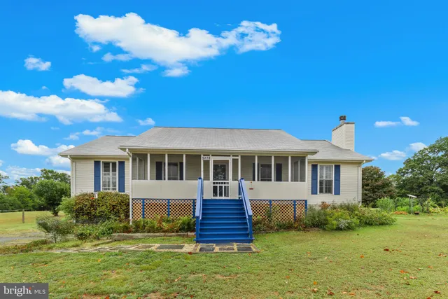 $709,900 | 9178 Hannah Dustin, Catlett, VA 20119