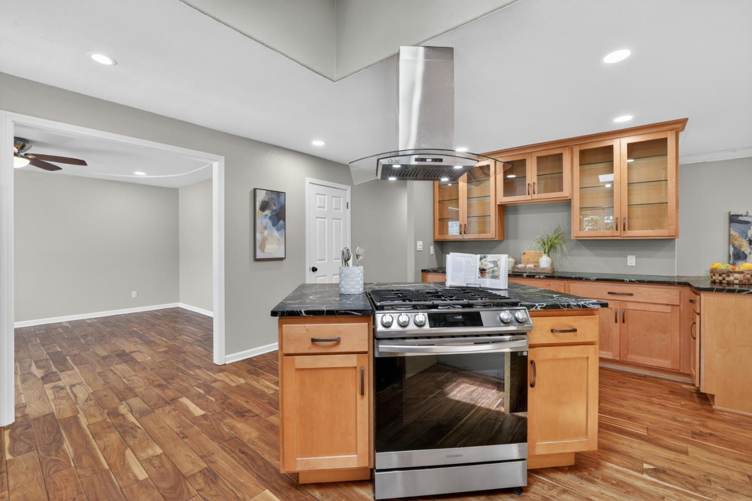 4205 Engle Road Sacramento, CA 95821 - Photo 11 of 54