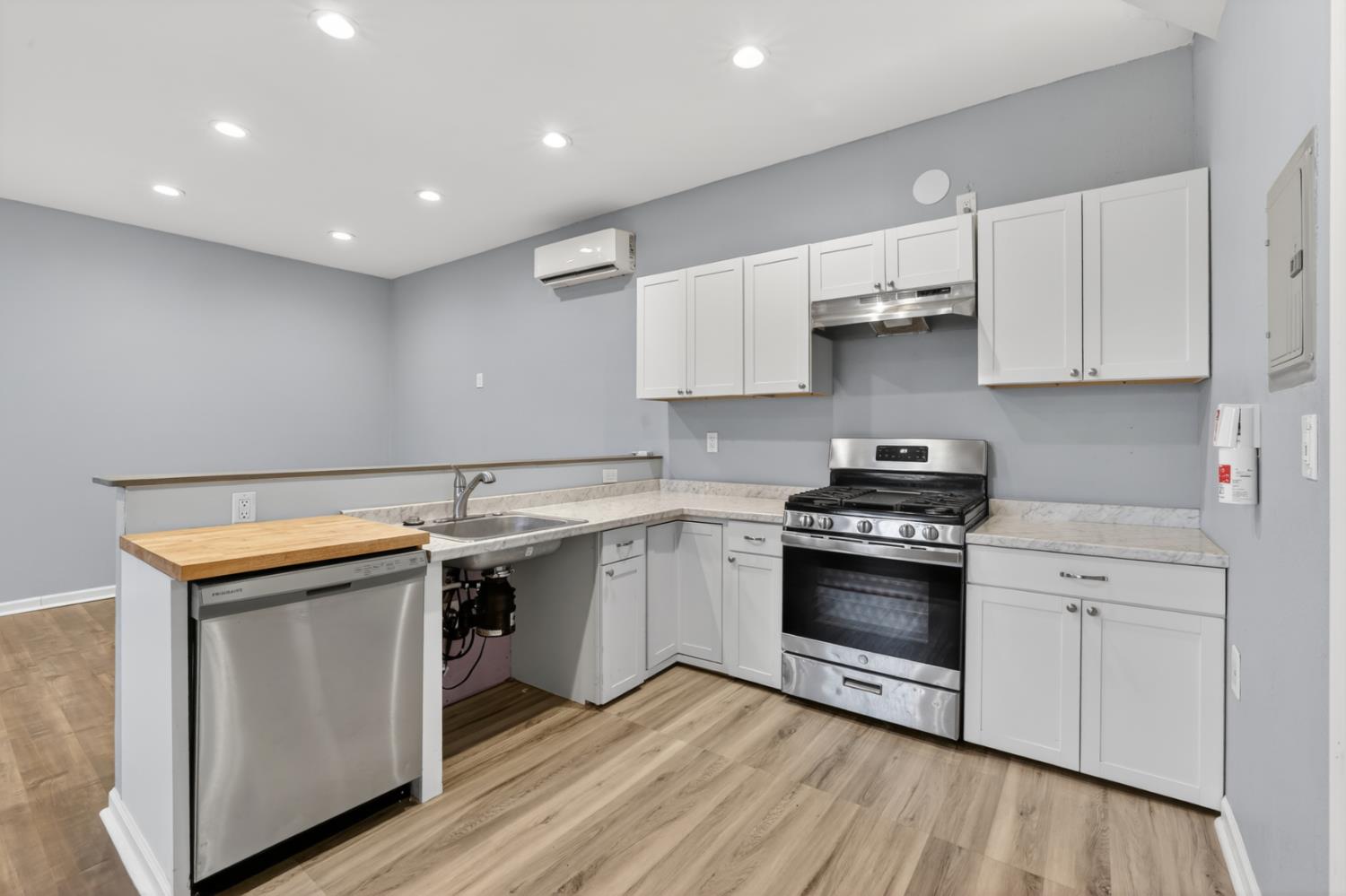 4205 Engle Road Sacramento, CA 95821 - Photo 40 of 54