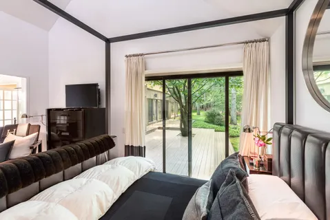 5 White Pine Road, East Hampton, NY 11937