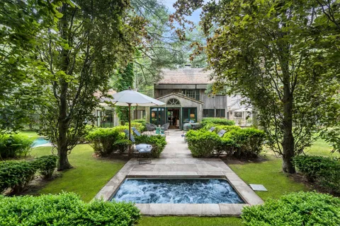 5 White Pine Road, East Hampton, NY 11937