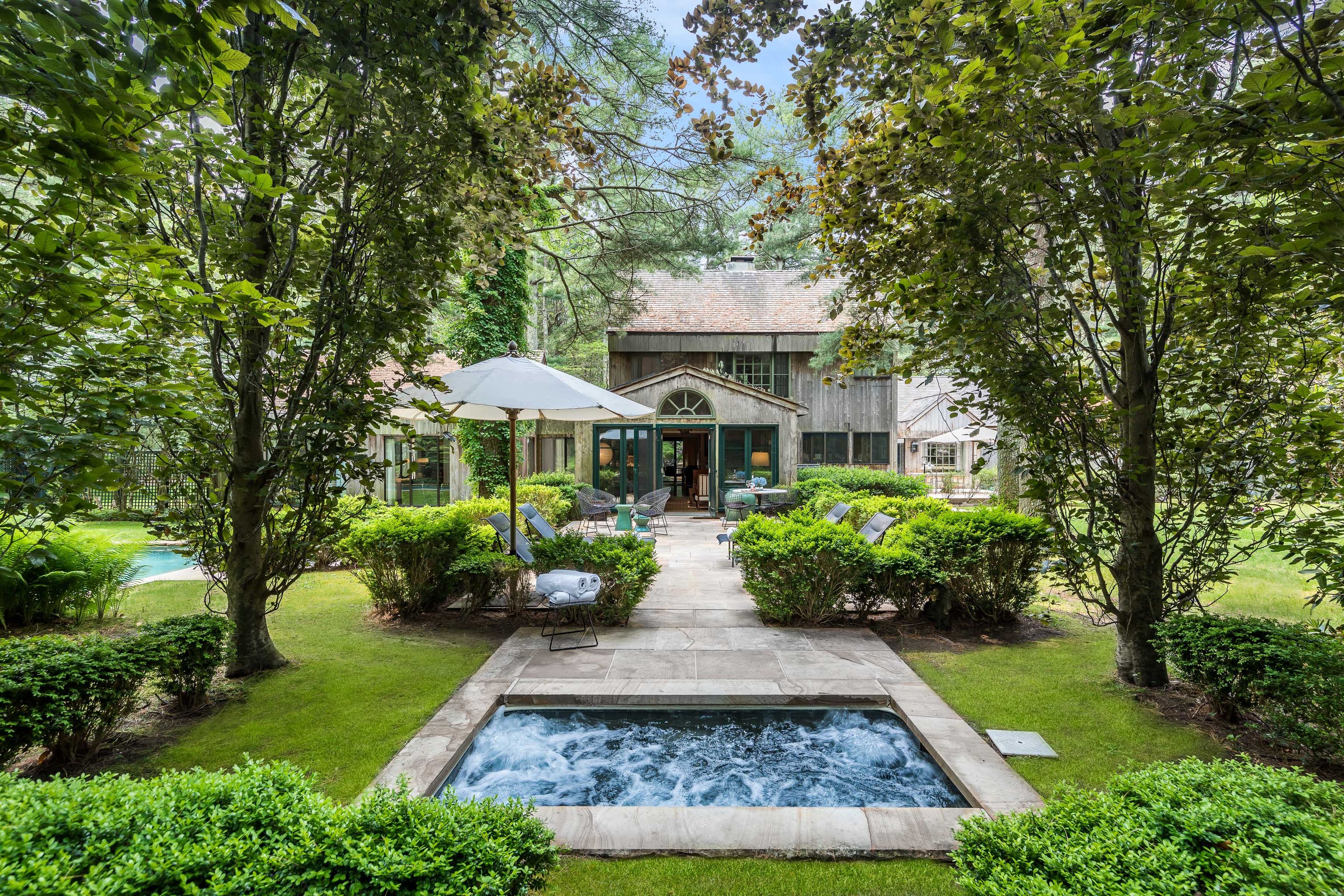 5 White Pine Road East Hampton, NY 11937 - Photo 2 of 20 Backyard oasis with separate spa