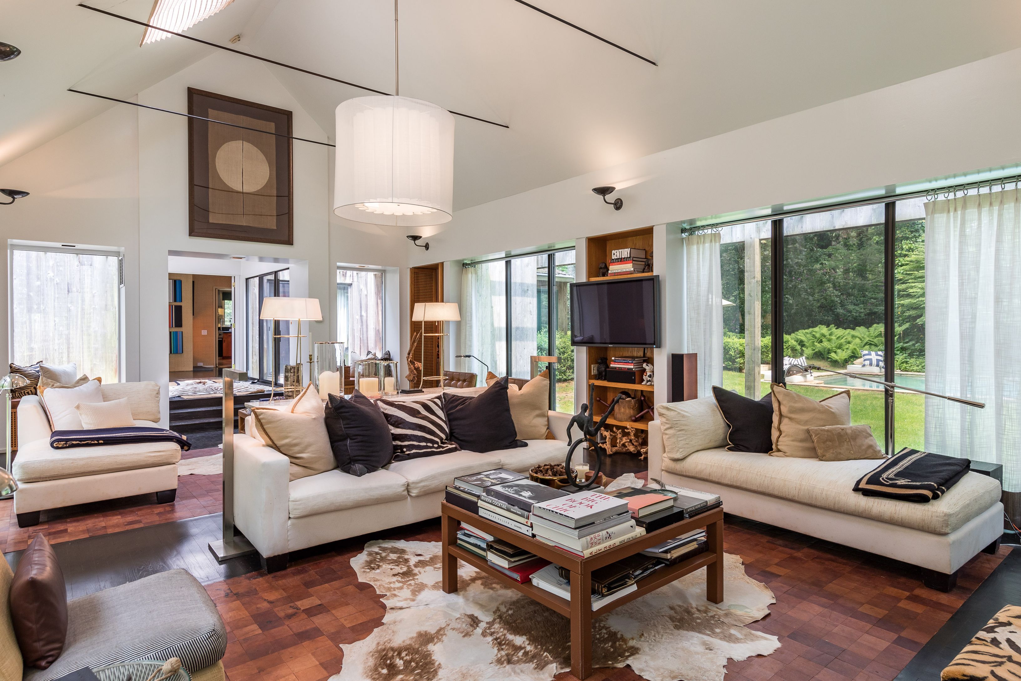 5 White Pine Road East Hampton, NY 11937 - Photo 7 of 20 Designer's Hamptons escape