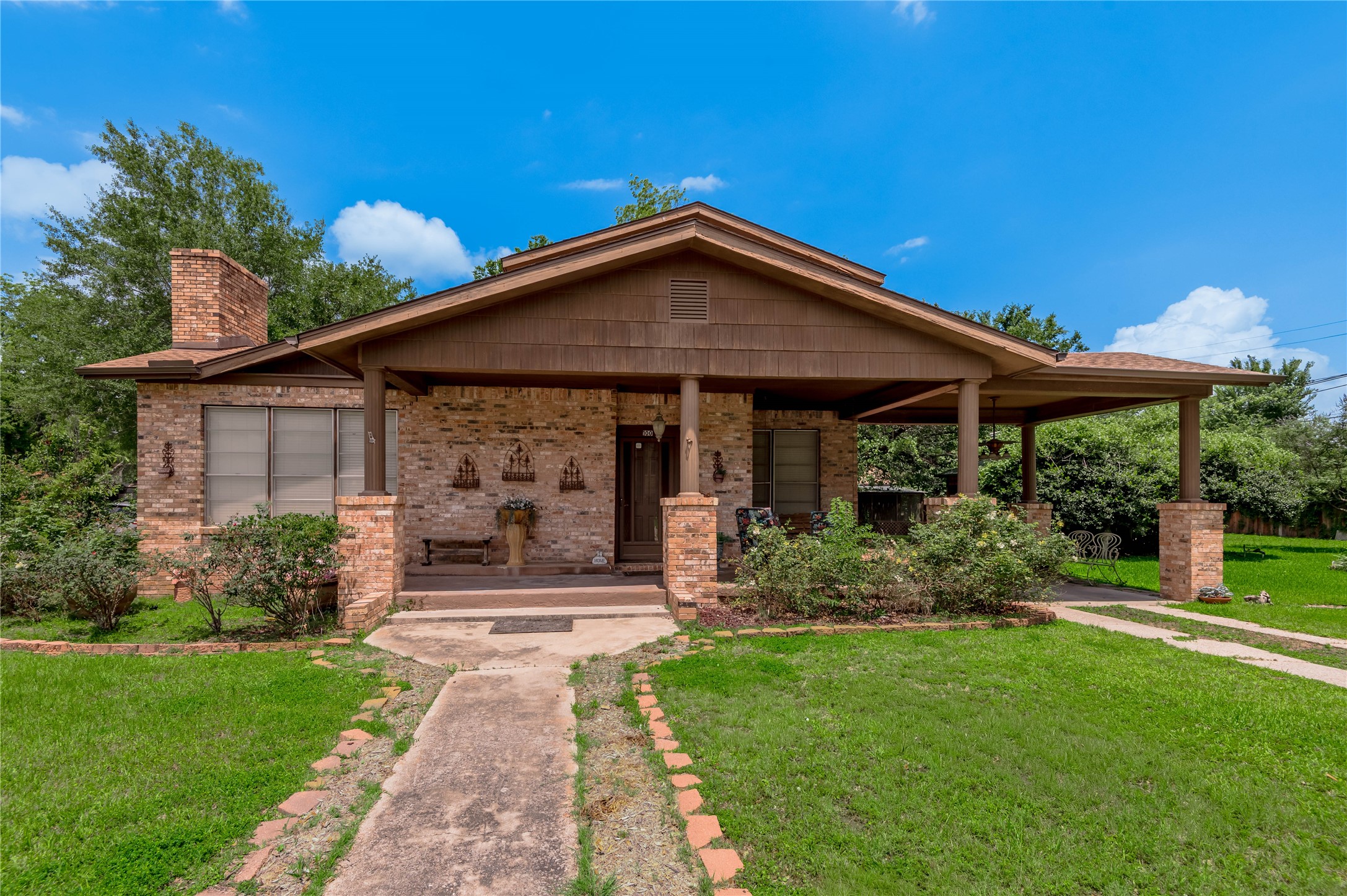 100 West Caroline Street Trinity, TX 75862 - Photo 4 of 46
