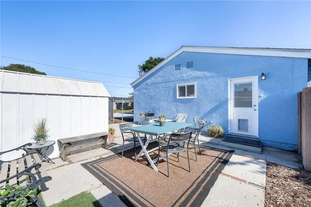 $1,100,000 | 5511 Kanel Circle, Cypress, CA 90630