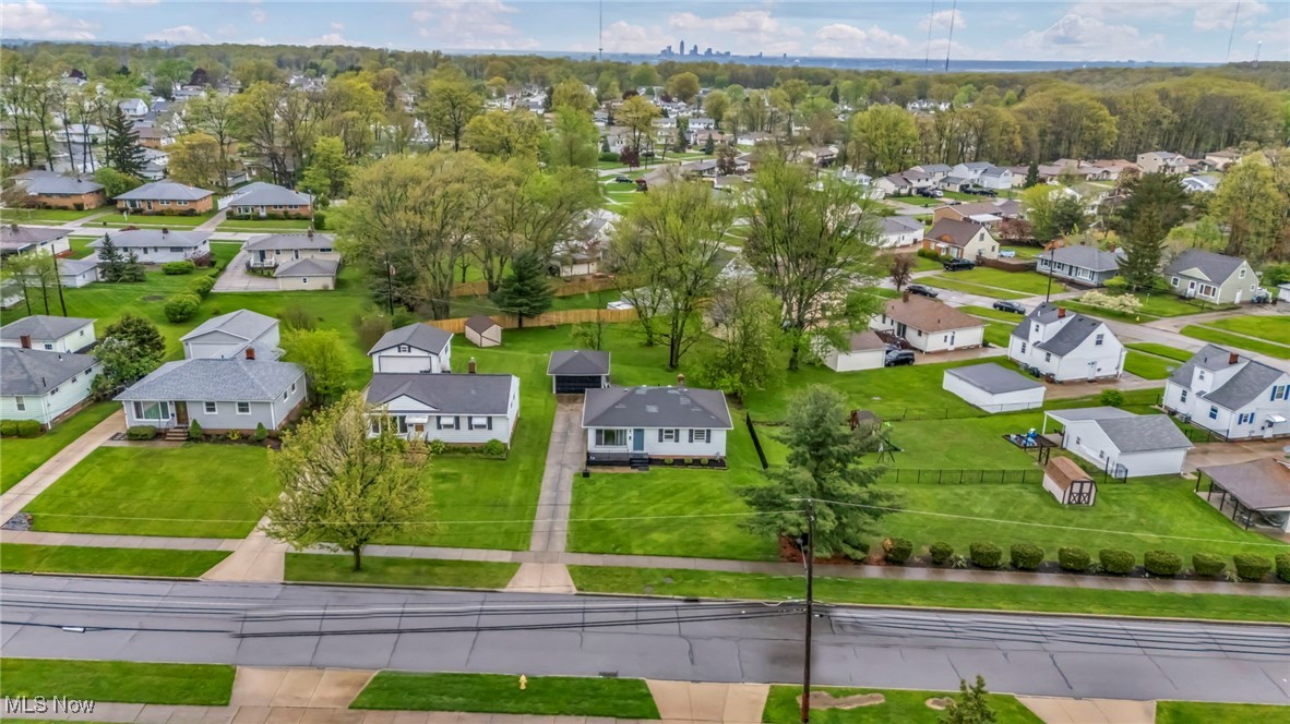 2666 Dentzler Road Parma, OH 44134 - Photo 34 of 41 Bird's eye view featuring a residential view