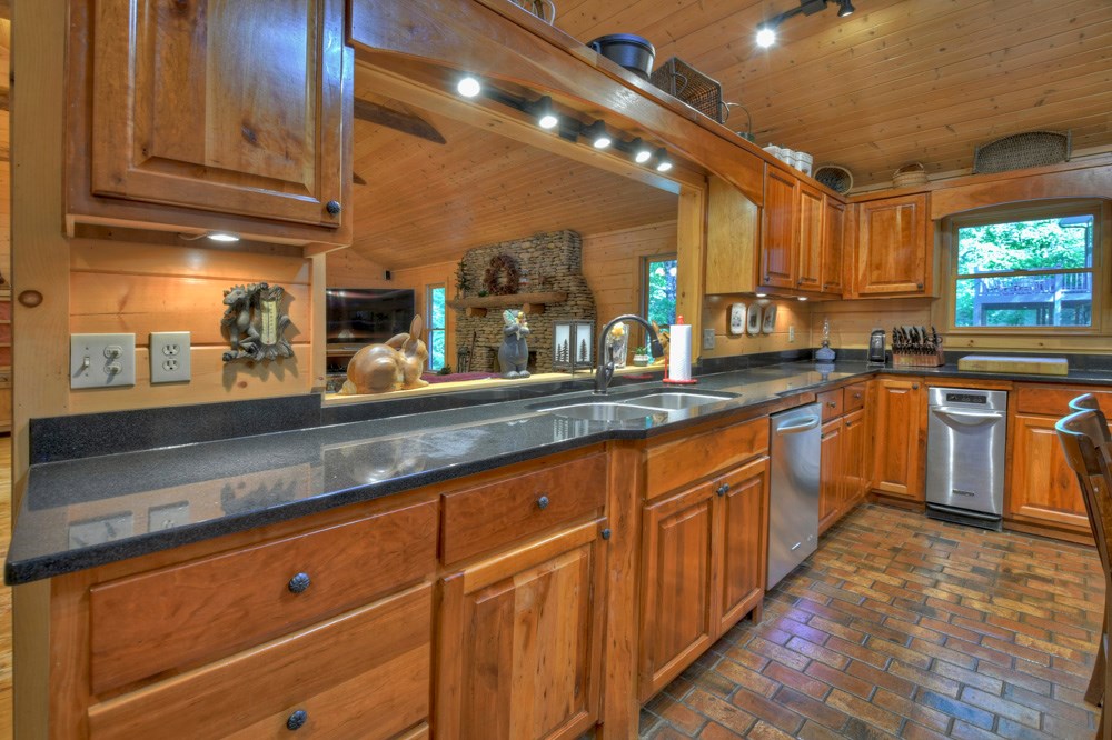 730 Riverside Lane Blue Ridge, GA 30513 - Photo 57 of 106 Gallery Image 57