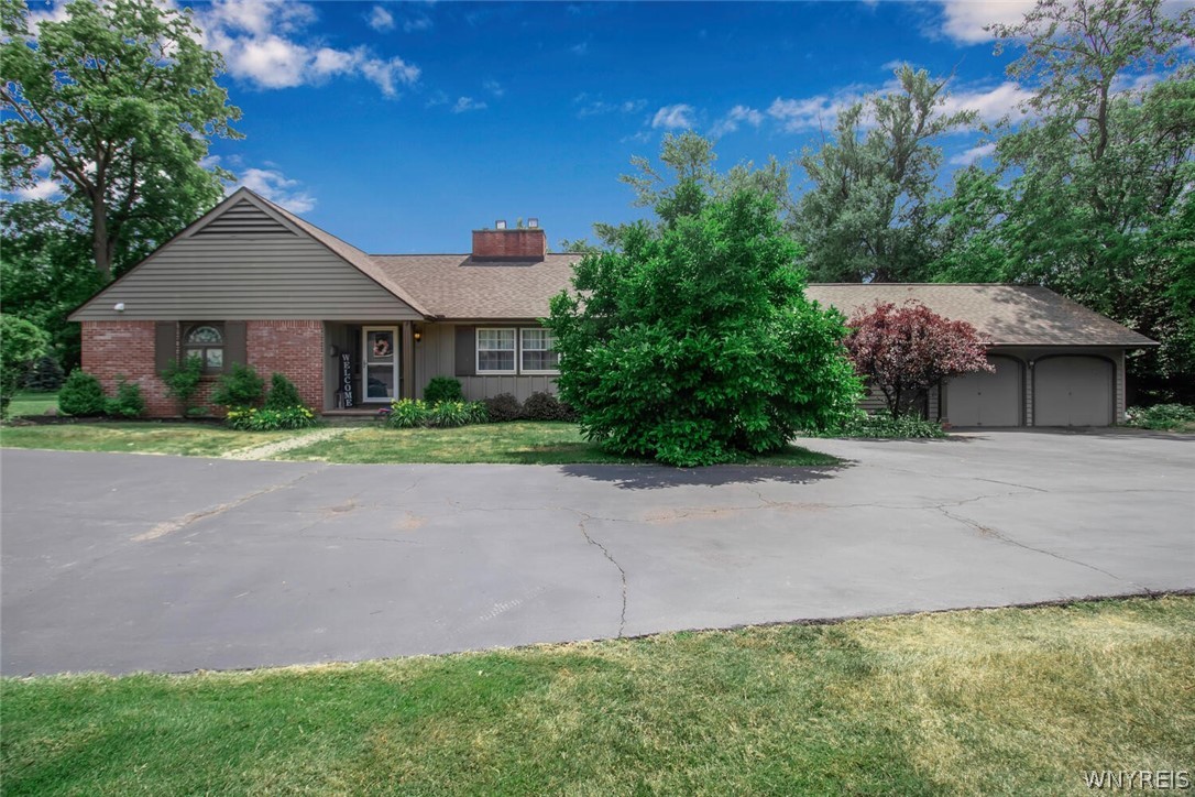 321 North Forest Road Amherst, NY 14221 - Photo 1 of 34