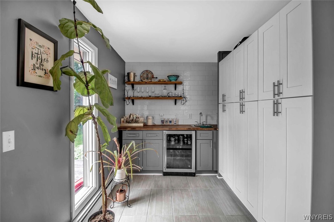 321 North Forest Road Amherst, NY 14221 - Photo 17 of 34