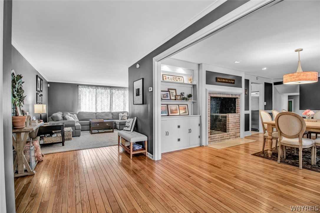 321 North Forest Road Amherst, NY 14221 - Photo 7 of 34