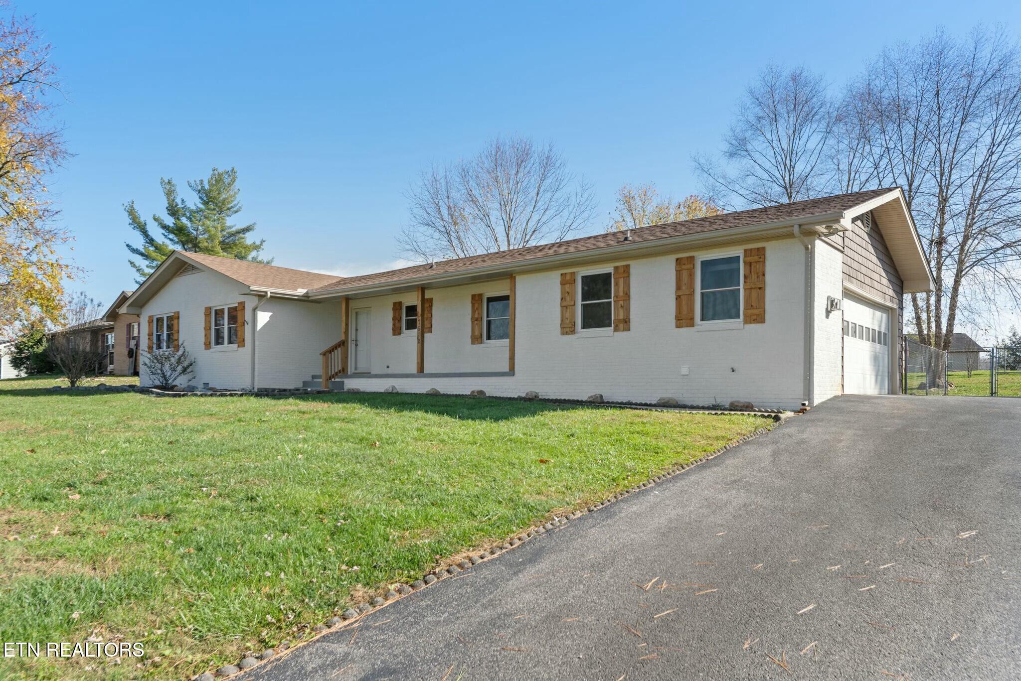7612 Cranley Road Powell, TN 37849 - Photo 2 of 39 tempImageO2cc3A