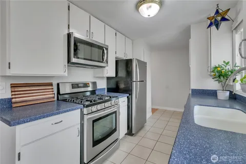 $350,000 | 131 South 324th Place, Federal Way, WA 98003