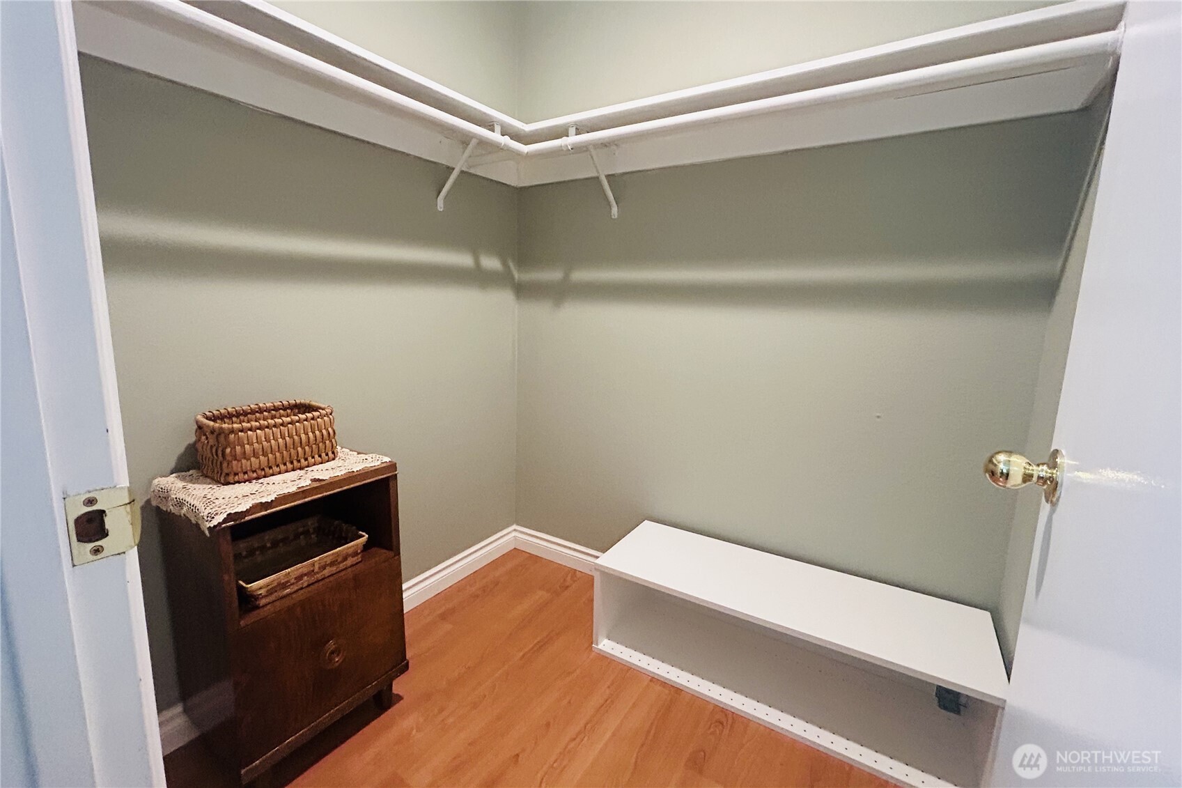 131 South 324th Place Federal Way, WA 98003 - Photo 16 of 24 a bathroom with a sink and a vanity