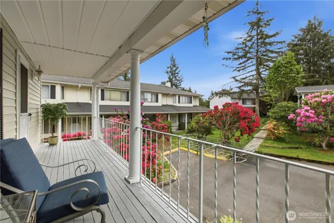 $350,000 | 131 South 324th Place, Federal Way, WA 98003