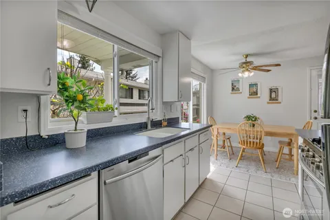 $350,000 | 131 South 324th Place, Federal Way, WA 98003