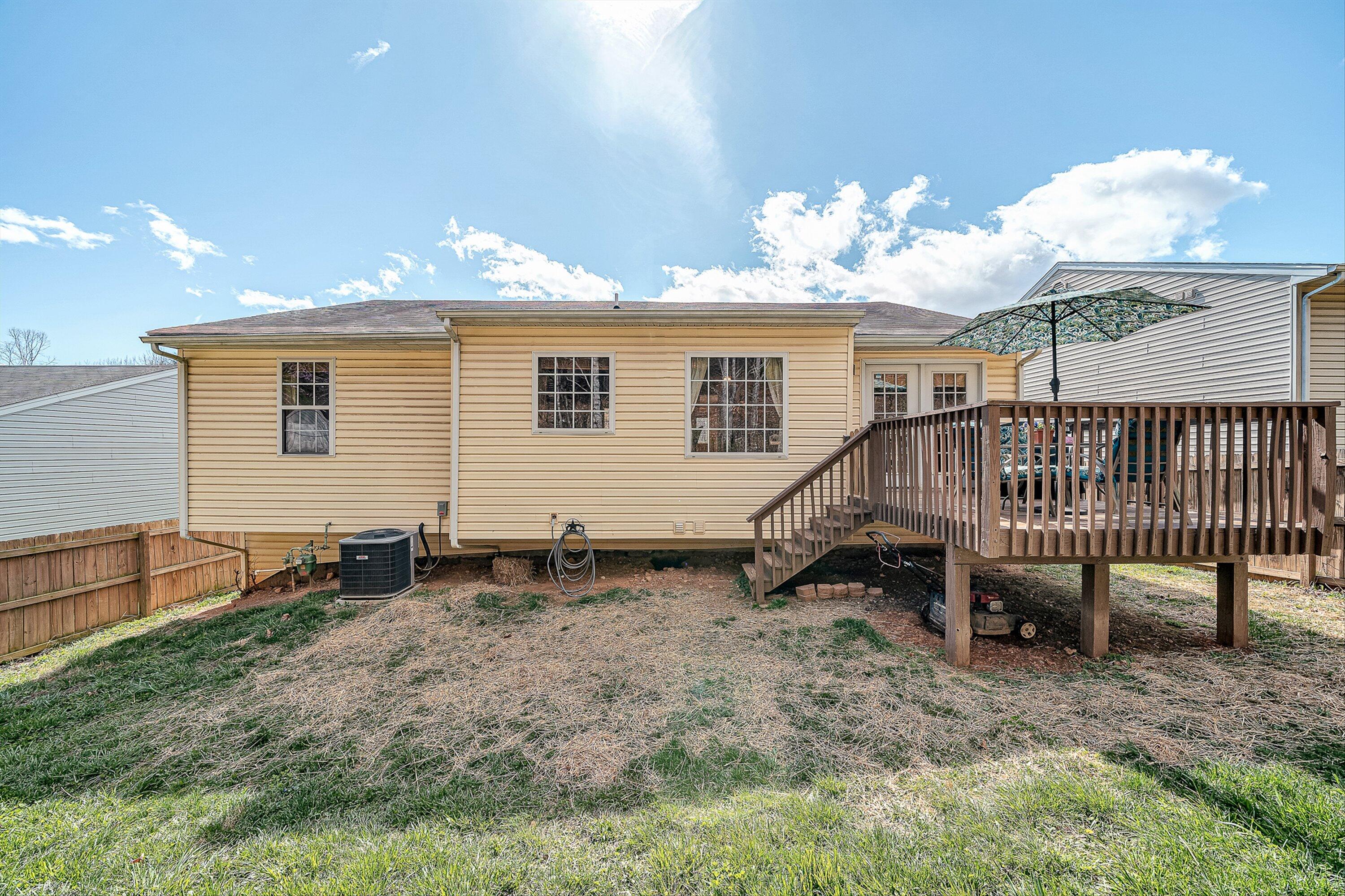4219 Daugherty Road Salem, VA 24153 - Photo 28 of 28 32-VM-06921