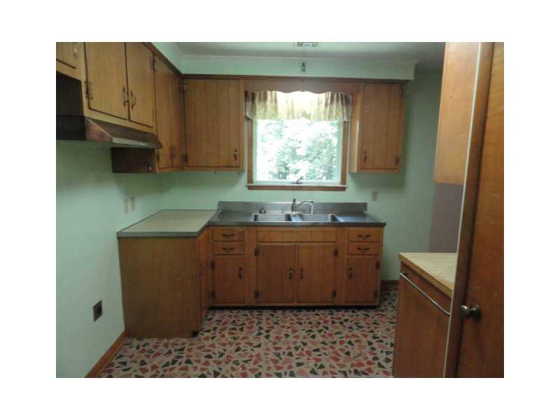 1500 Freeport Road Mars, PA 16046 - Photo 8 of 24 Kitchen.