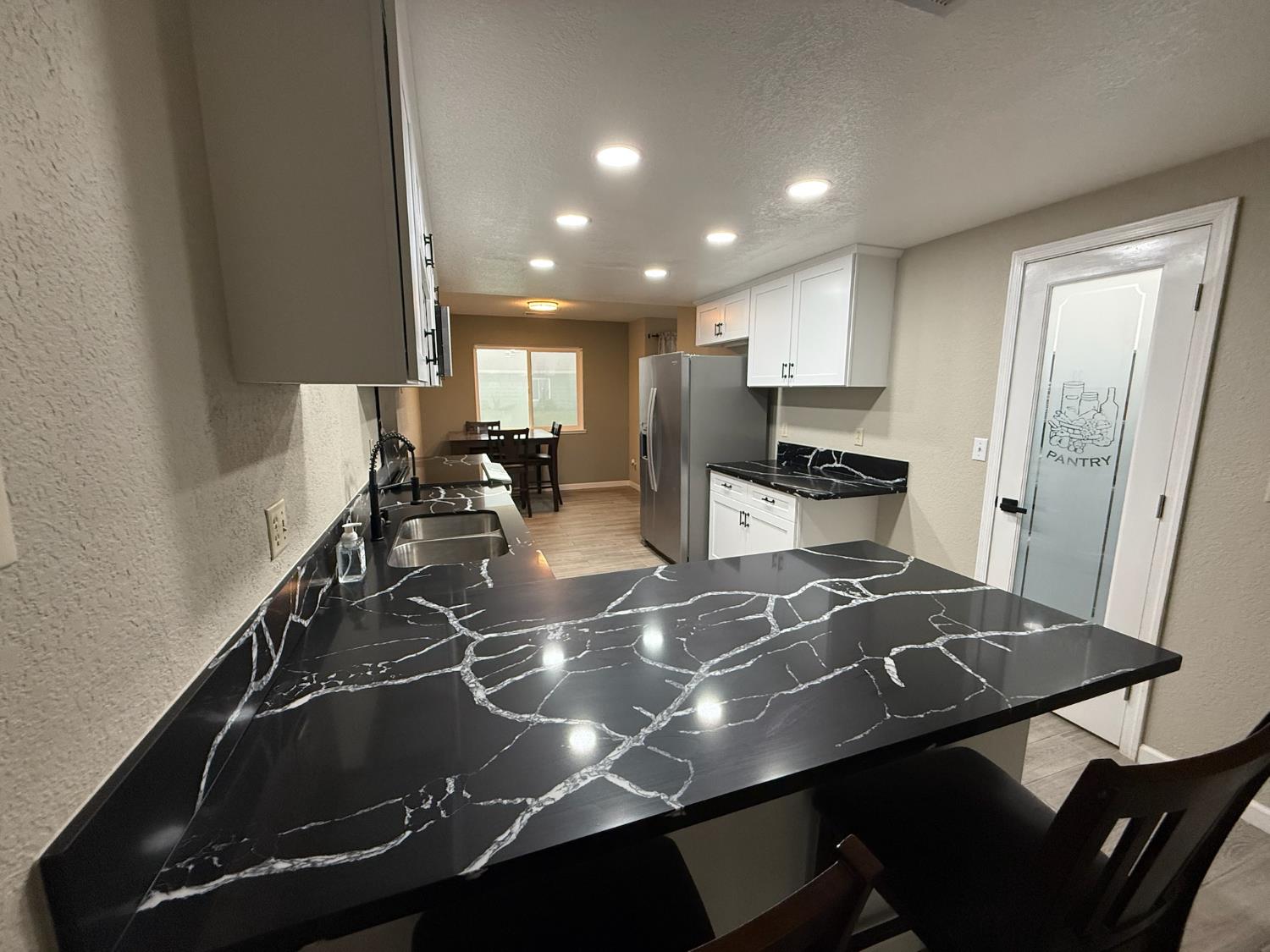 3945 Sparrow Court Modesto, CA 95356 - Photo 14 of 76